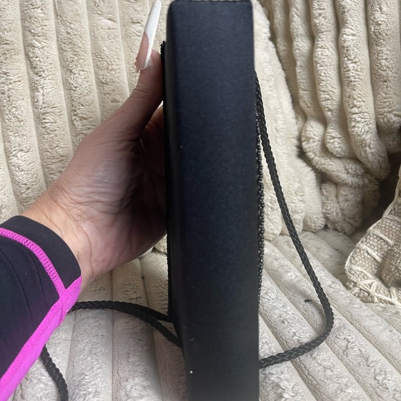 La Regale Elegant Black Beaded Wristlet - Picture 4 of 9